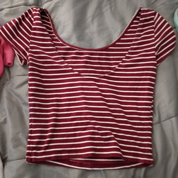 Crop top/ shirt - Picture 1 of 3